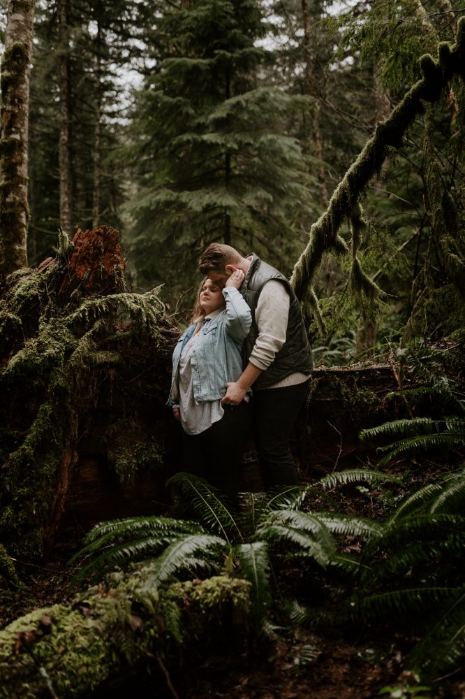 PNW Adventurous Couple Session Oregon Wedding Photographer Portland Elopement Photographer Oregon Forest Couple Session Anais Possamai Photography 011