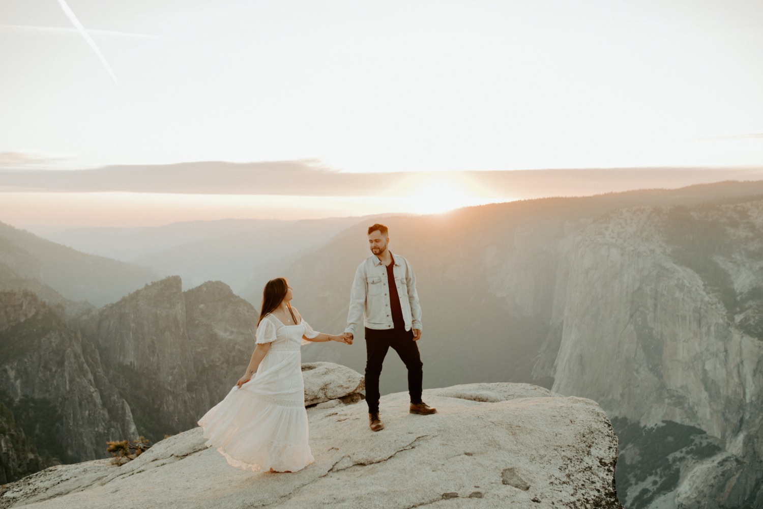 Yosemite Taft Point Engagement Session California Wedding Photographer Anais Possamai Photography 34