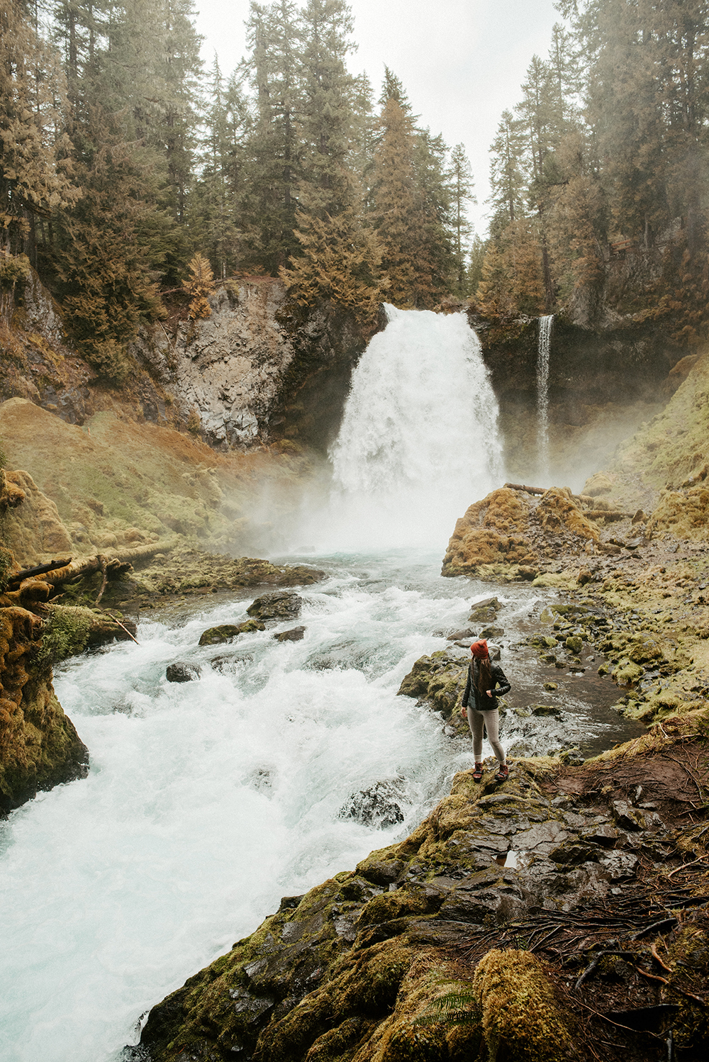 Shalie Falls Oregon Bend Wedding Photographer Anais Possamai Photography