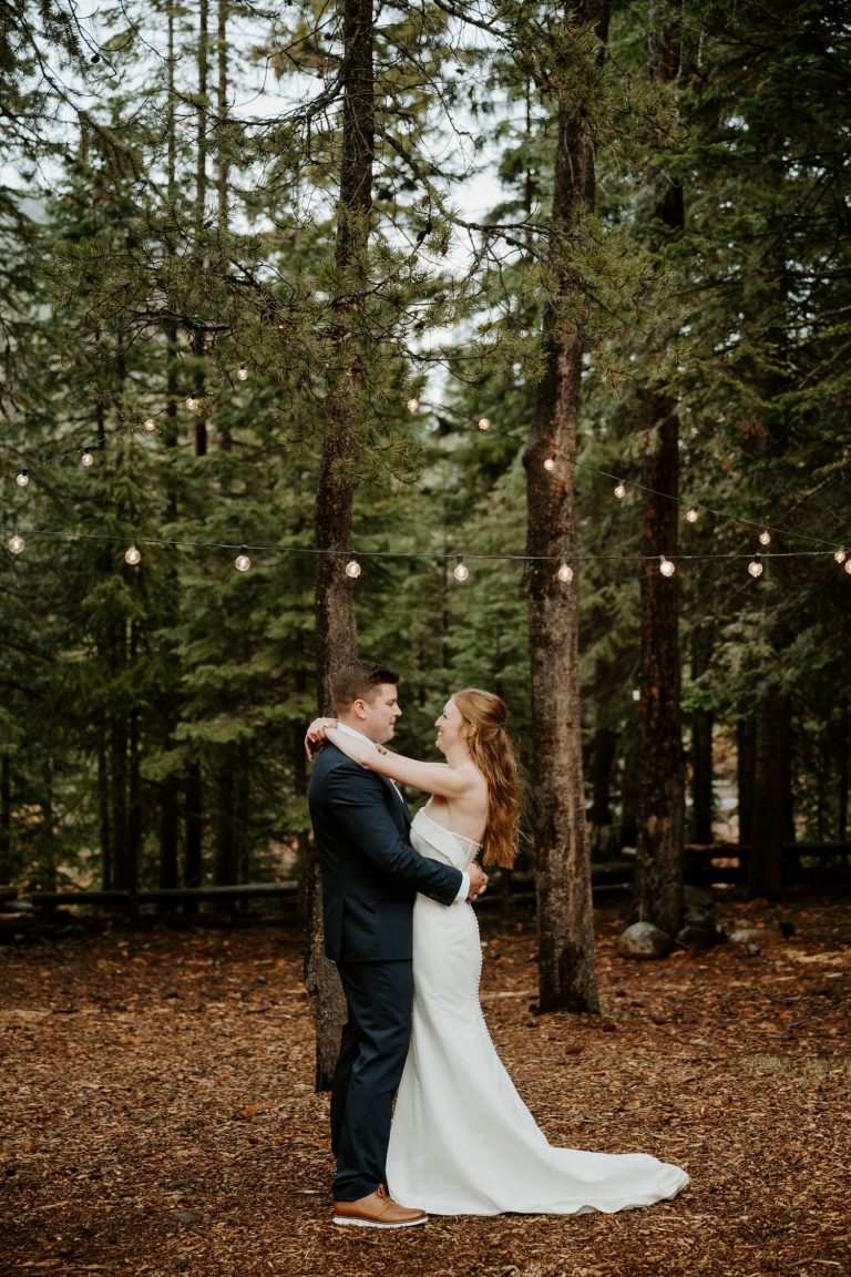 Skyliner Lodge Intimate Wedding in Bend, Oregon