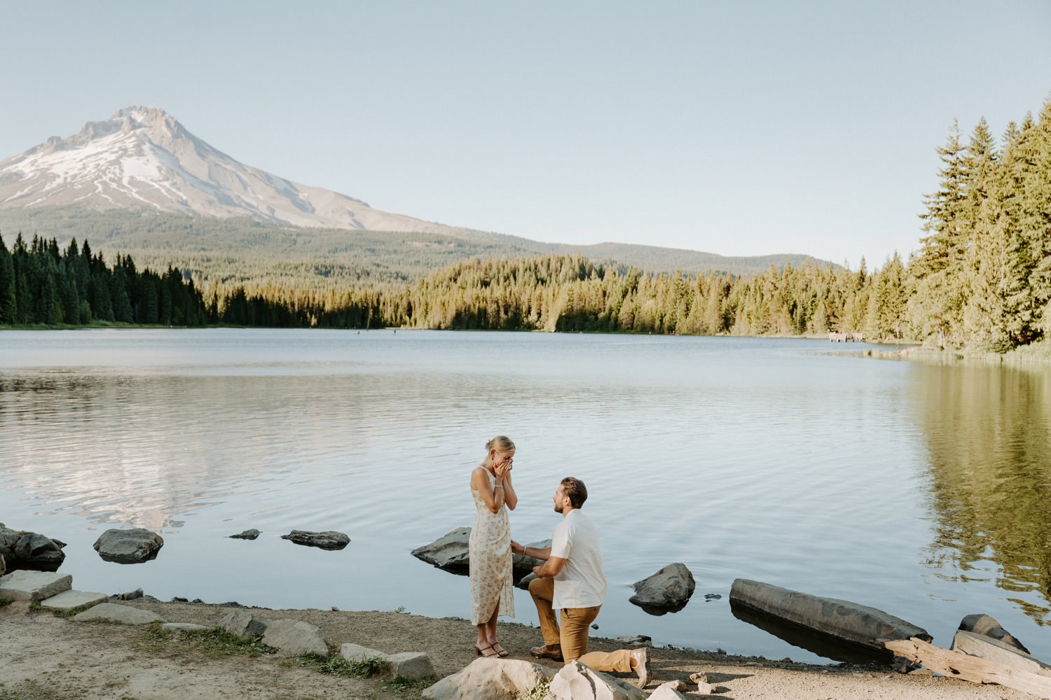 Trillium Lake Proposal Engagement Session Portland Wedding Photographer Anais Possamai Photography 02