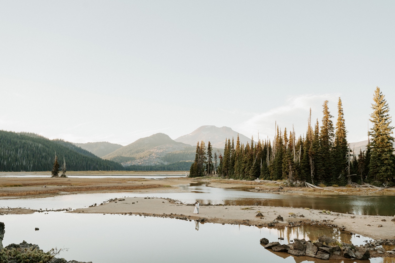 Engagement Session At Sparks Lake Bend Wedding Photographer Anais Possamai Photography 22