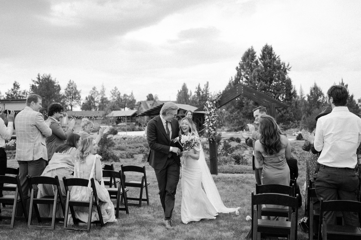 Rainshadow Organics Wedding Bend Wedding Photographer Anais Possamai Photography 057