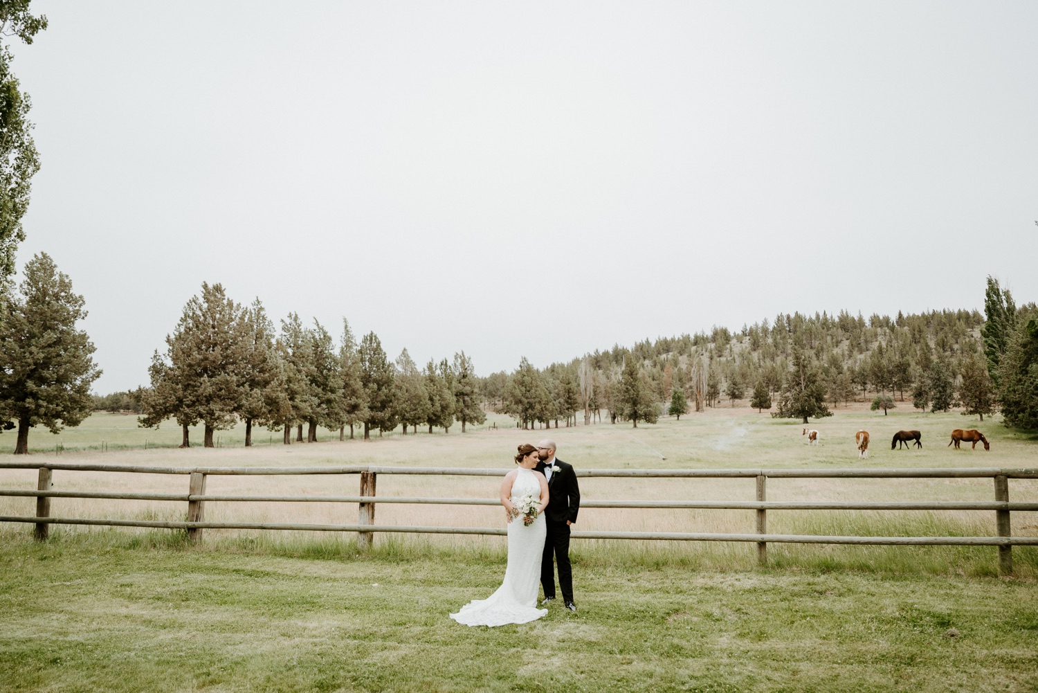 Long Hollow Ranch Wedding Sisters Oregon Bend Wedding Photographer Anais Possamai Photography