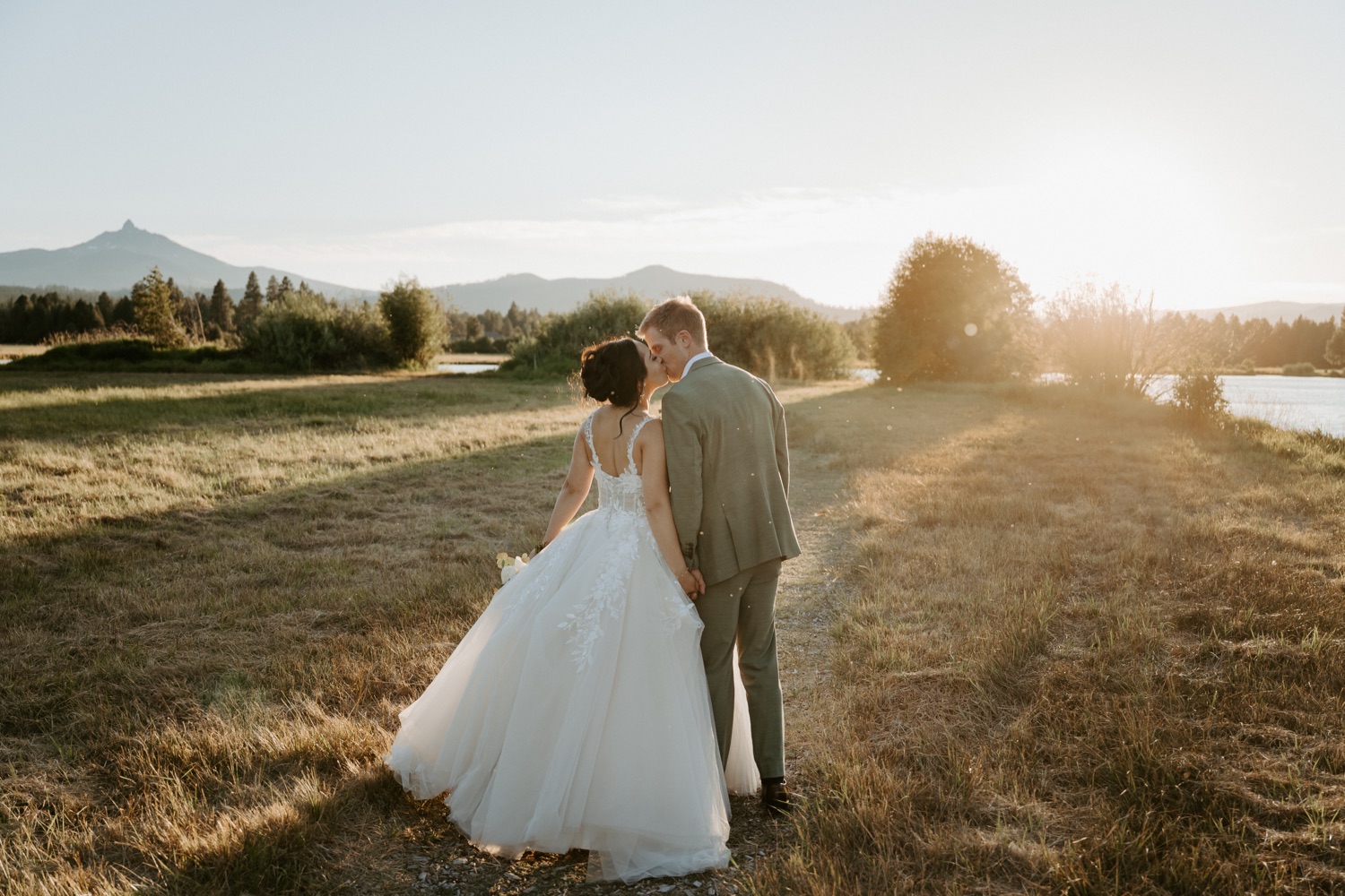 Black Butte Ranch Wedding Bend Wedding Photographer Anais Possamai Photography 130
