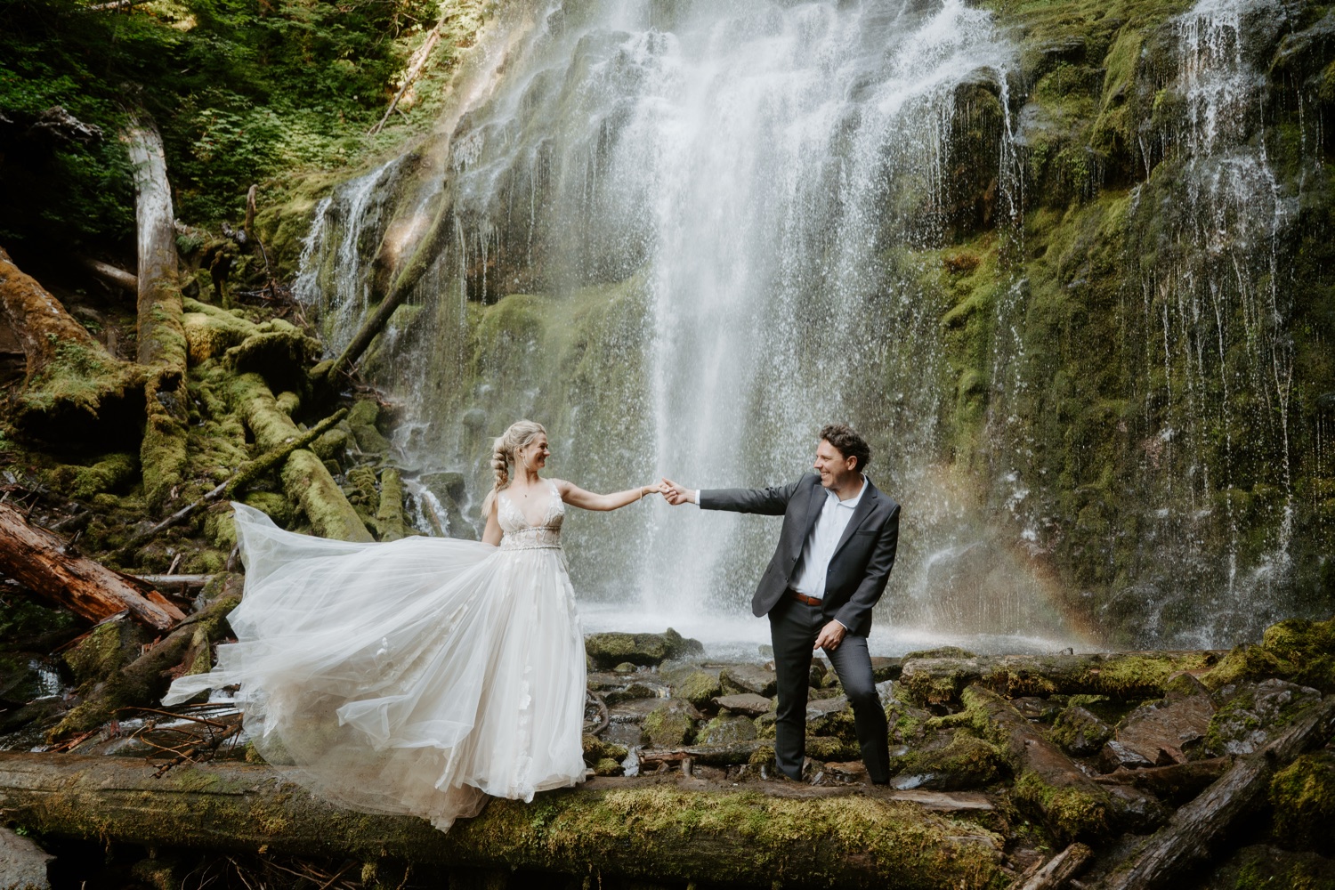 Proxy Falls Elopement Bend Elopement Photographer Anais Possamai Photography 045
